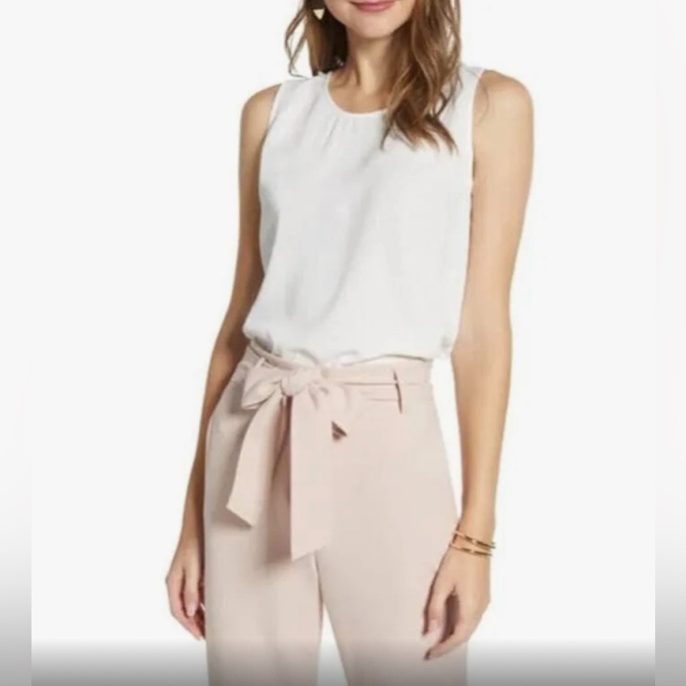 Halogen Women's Scoop Neck Sleeveless Crepe Side Slits Top in Ivory Cloud Large